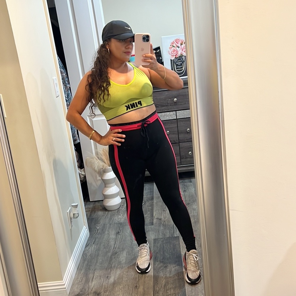 ❤️Pink VS Yoga Pants Leggings with strings